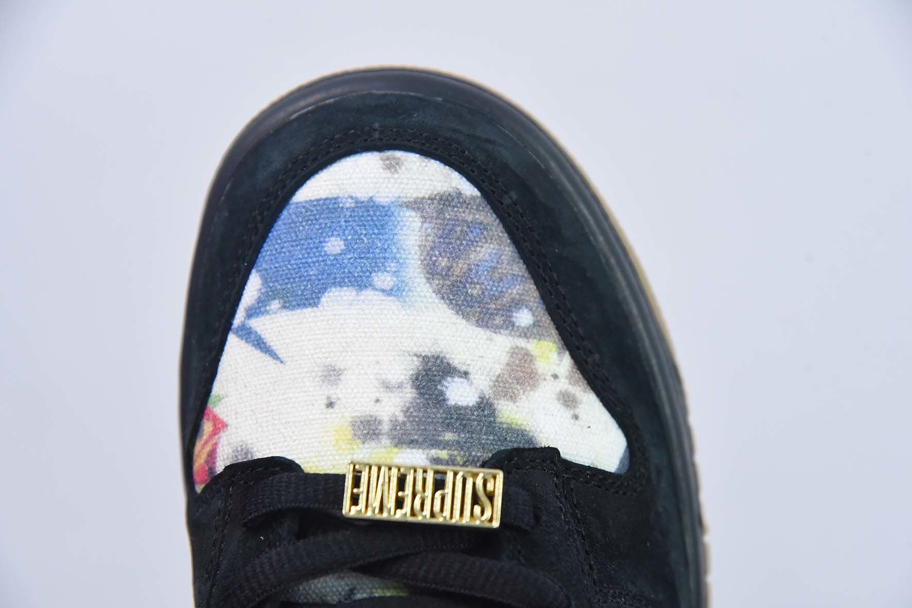 SB Dunk Low Supreme Rammellzee