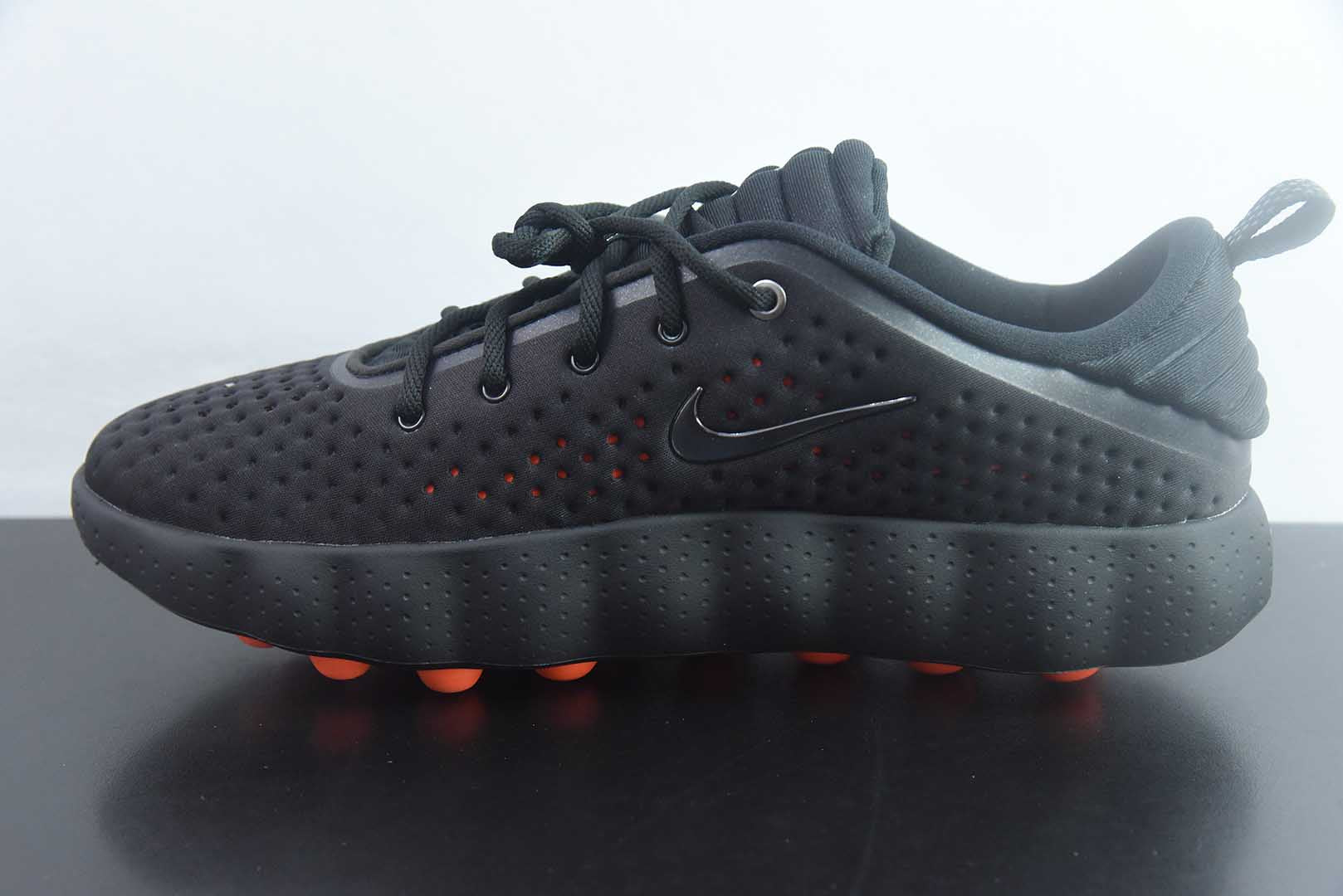 Mind 002 Black Hyper Crimson