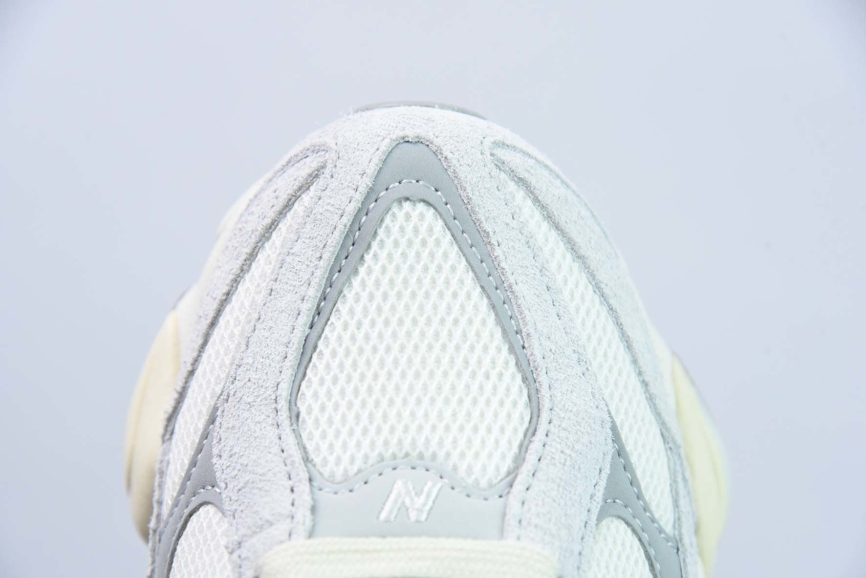 NB 9060 Quartz Grey